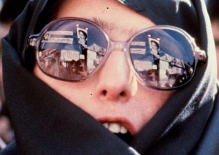 هزینه و فایده ۱۳ آبان ۱۳۵۸