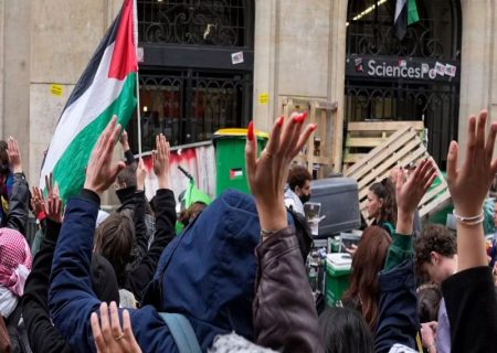 تحصن دانشجویان حامی مردم غزه به پاریس کشیده شد