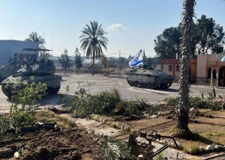 ارتش اسرائیل گذرگاه مرزی رفح را به دست گرفت