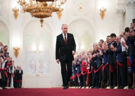 پوتین برای پنجمین دوره خود به عنوان رهبر روسیه سوگند یاد کرد