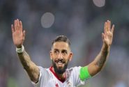 اشکان دژاگه کاپیتان تیم ملی از دنیای فوتبال خداحافظی کرد