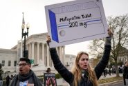 دادگاه عالی آمریکا پیشنهاد محدود کردن دسترسی به قرص سقط جنین را رد کرد