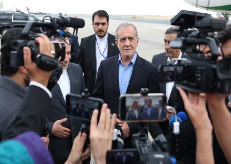درباره برجام قرار شده گروهی بنشینند و صحبت کنند تا راه حل پیدا کنند