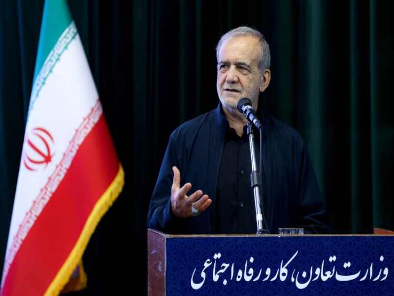 در جنگ تحمیلی ۱۲ روزه کار بزرگتر و مهمتر را مردم انجام دادند