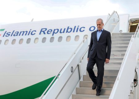 رئیس جمهور وارد اصفهان شد + برنامه‌ها