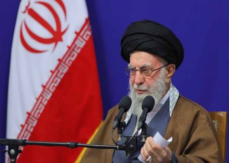 حکومت و همه مسئولان آن باید تحت نظارت ملی و پاسخگو باشند