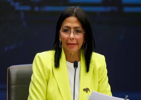 دلسی رودریگز، معاون مادورو، به صورت موقت رئیس‌جمهور ونزوئلا شد