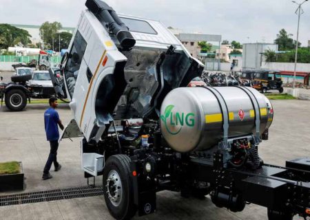 پس از بسته شدن تنگه هرمز،هند ناچار شد از روسیه گاز LNG بخرد