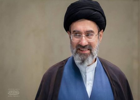 معلمان و کارگران ستون فقرات عرصه فرهنگ و اقتصاد هستند