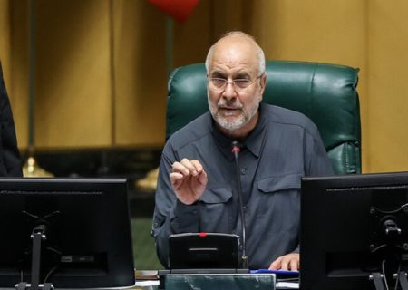 مسئولان گزارش عملکرد مقابله با گرانی دهند