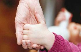 تفاوت‌های «فرزندخواندگی دائم» با خانواده امین و میزبان