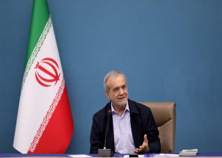 دولت با همه توان در کنار تولیدکنندگان بخش کشاورزی ایستاده است