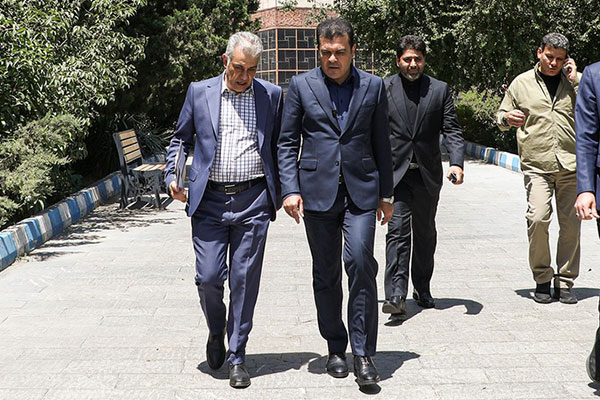 مدل حمایت از دستیارهای هوش مصنوعی تغییر کرد؛ مشارکت مالی وزارتخانه‌ها الزامی شد